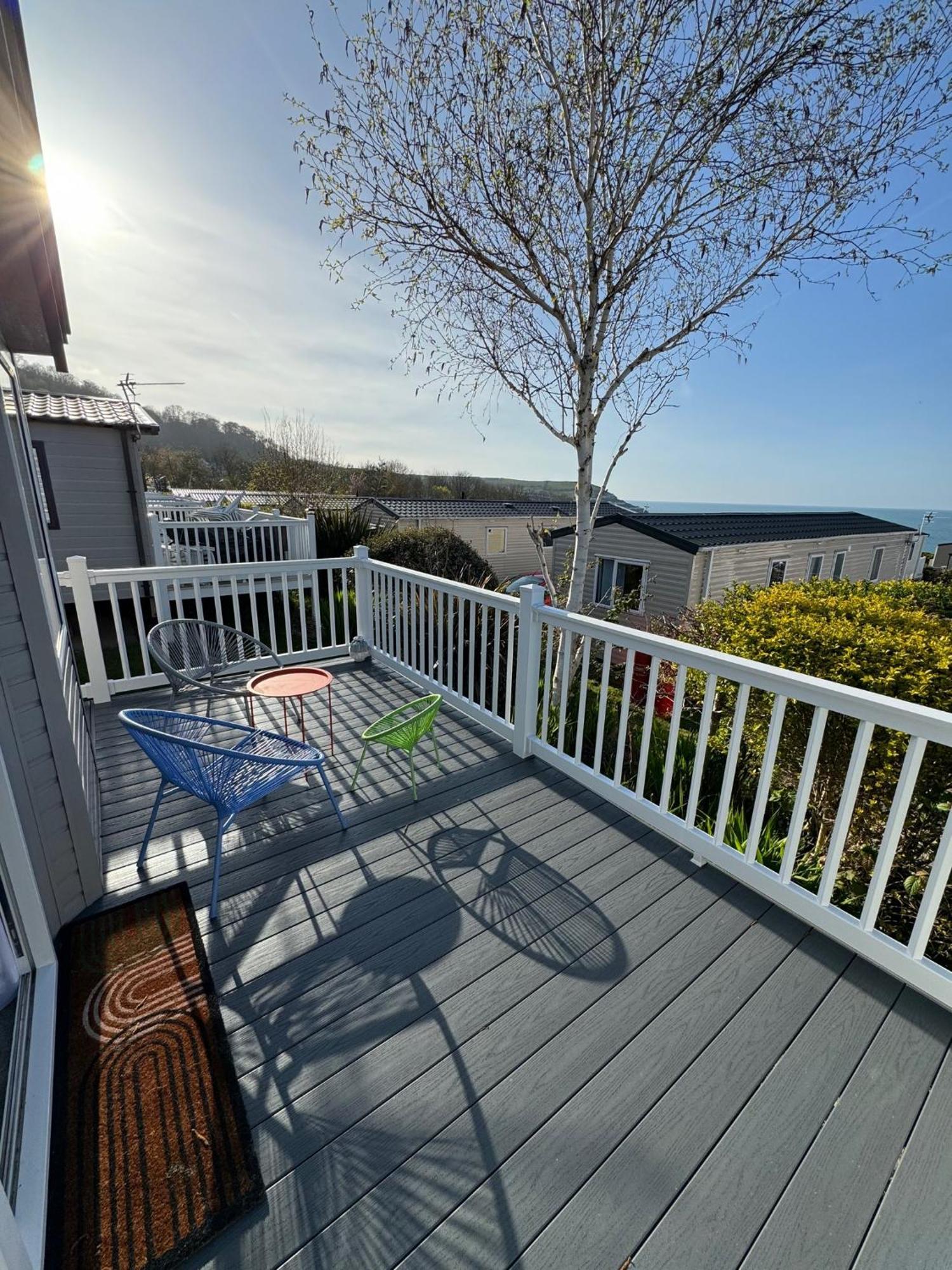 Sea La Vie Lodge New Quay  Exterior photo
